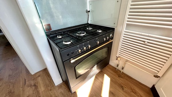 Medium property photo - Bosschestraat, 2587 HA Den Haag